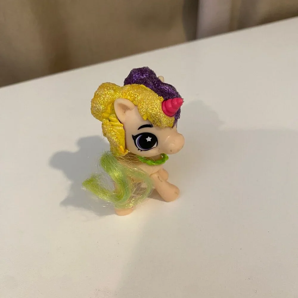 Bree Zuru 5 Surprise Unicorn Squad Glitter‎ Figure 2.5 Toy